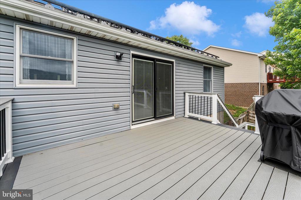 31 AMANDA DRIVE