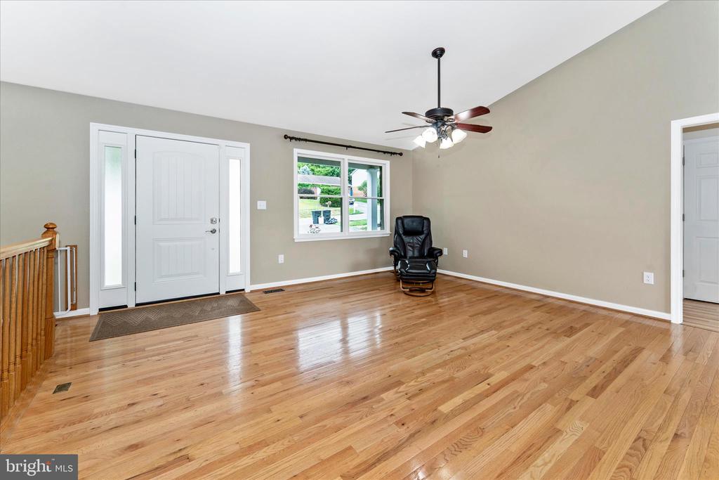 31 AMANDA DRIVE