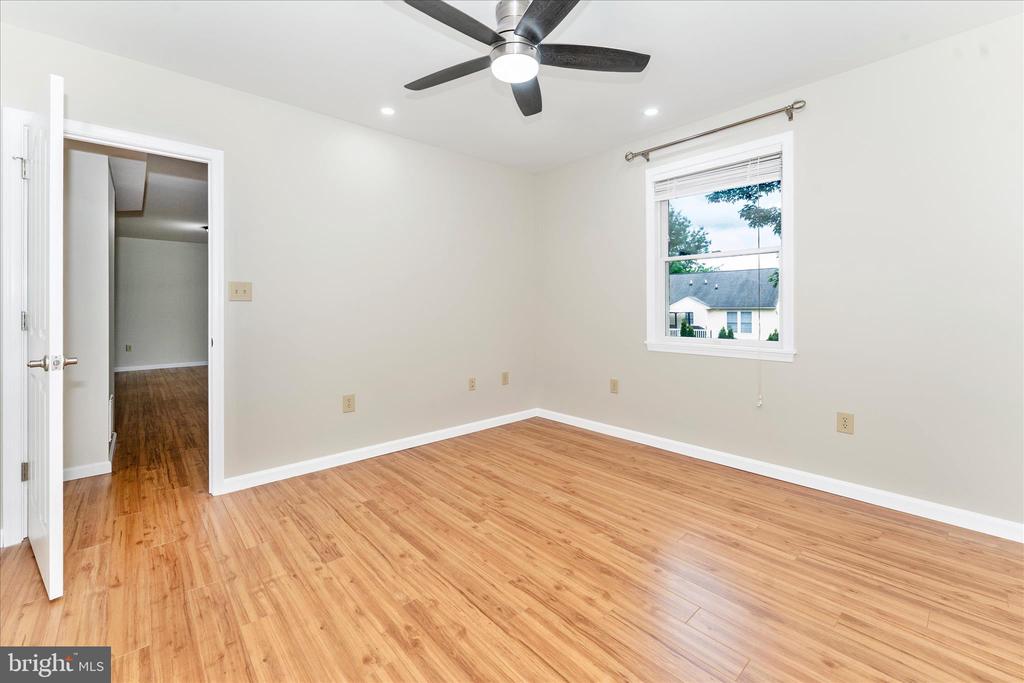 31 AMANDA DRIVE