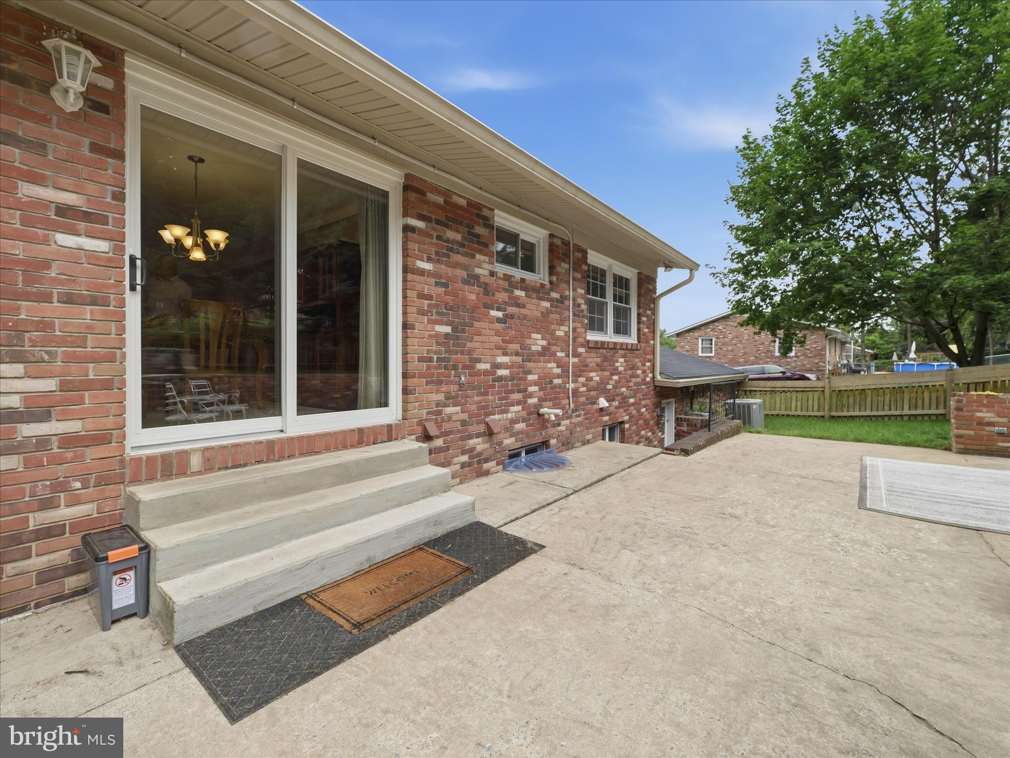 1059 VALLEYBROOK DRIVE