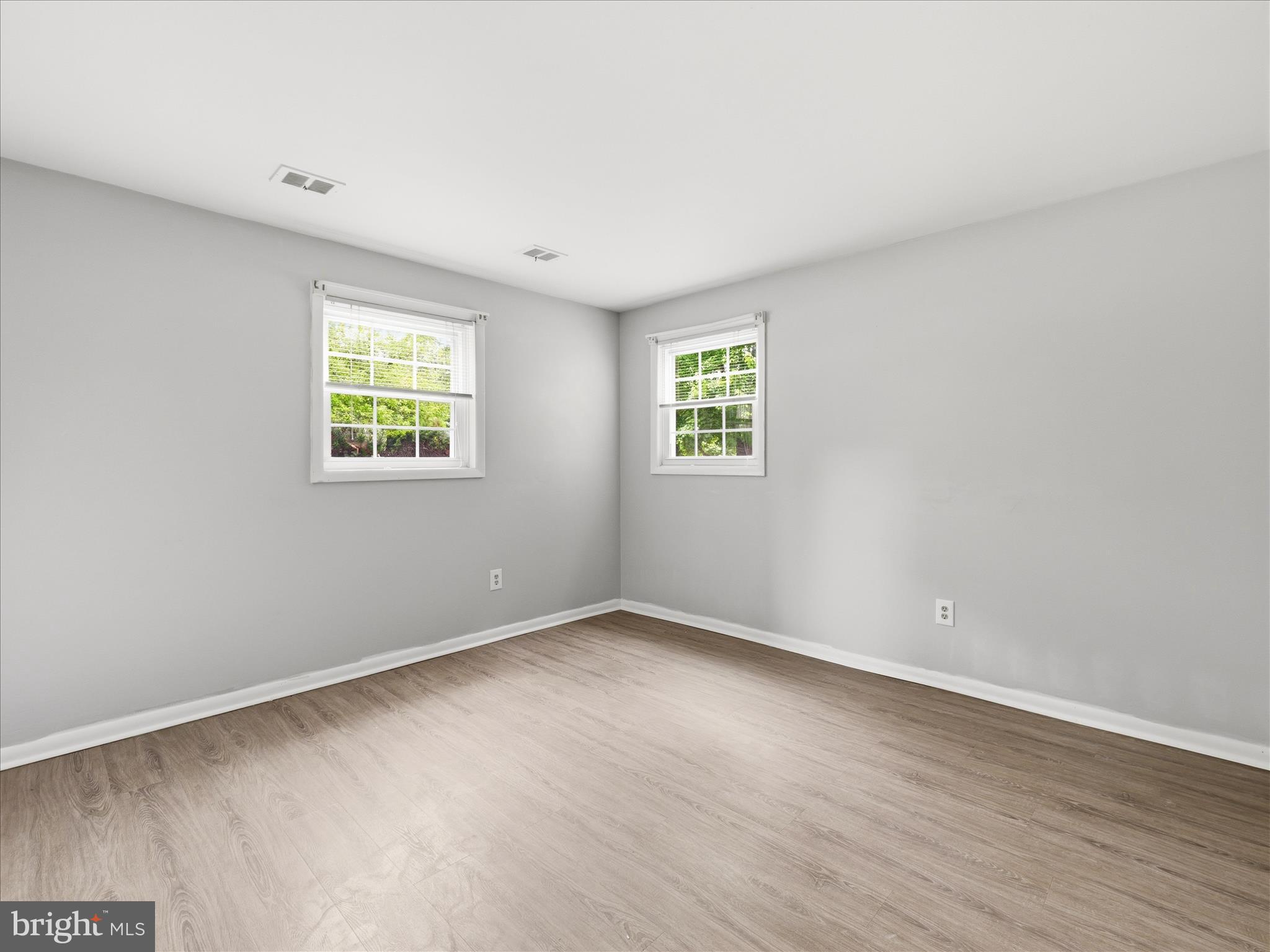 1059 VALLEYBROOK DRIVE