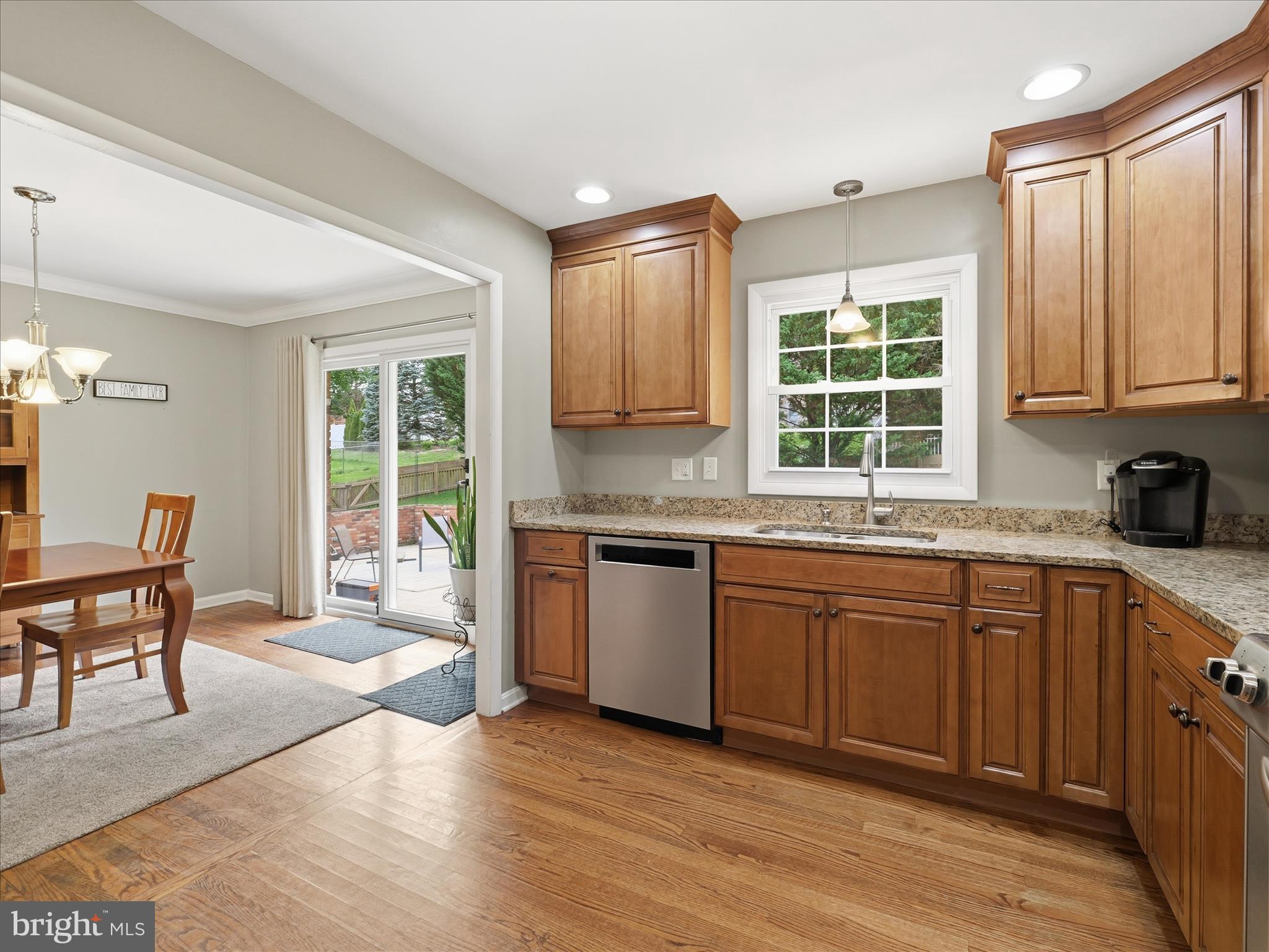 1059 VALLEYBROOK DRIVE