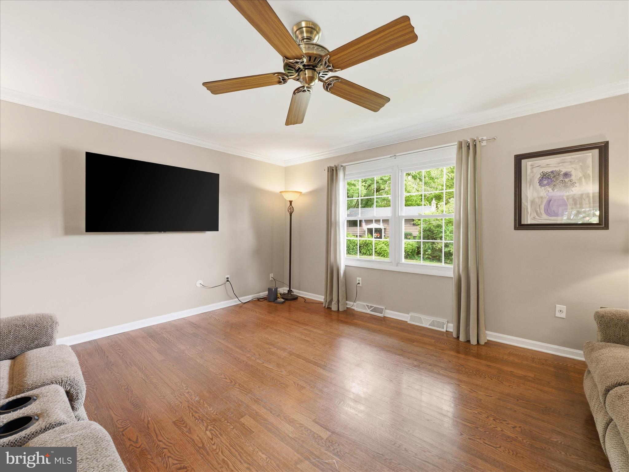 1059 VALLEYBROOK DRIVE