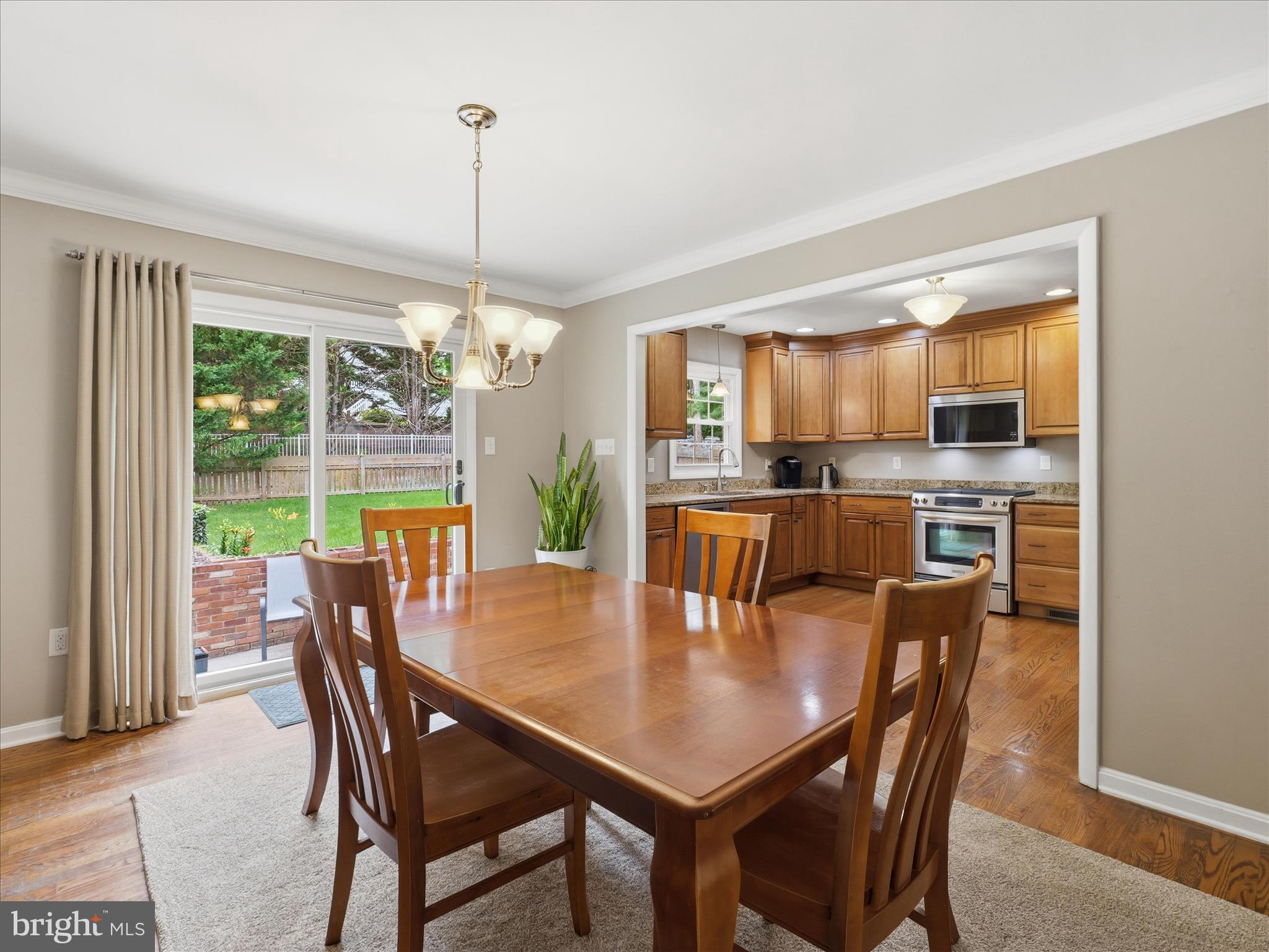 1059 VALLEYBROOK DRIVE