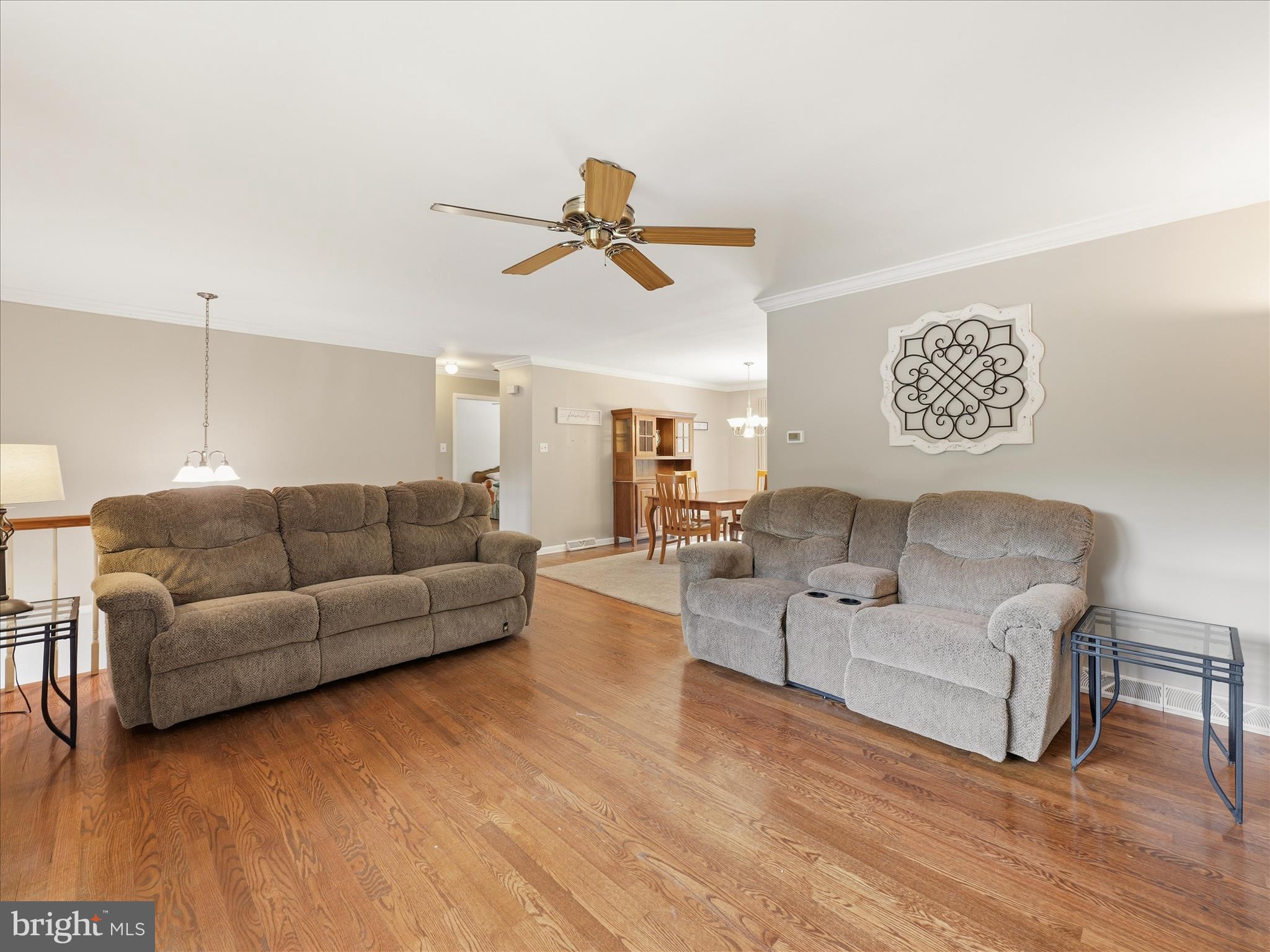 1059 VALLEYBROOK DRIVE