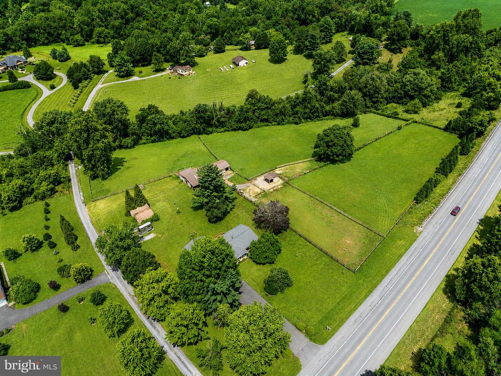 1752 ROHRERSVILLE ROAD