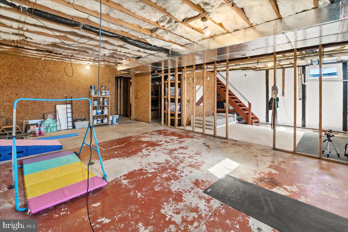 240 Forrest Dr