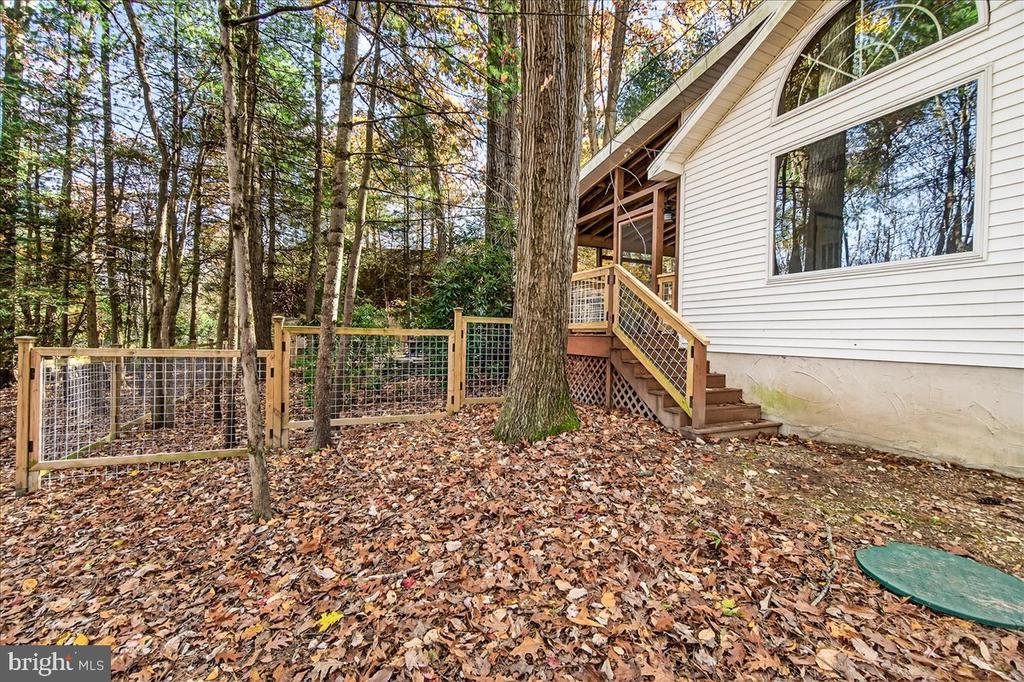 19 WHITE PINE DRIVE