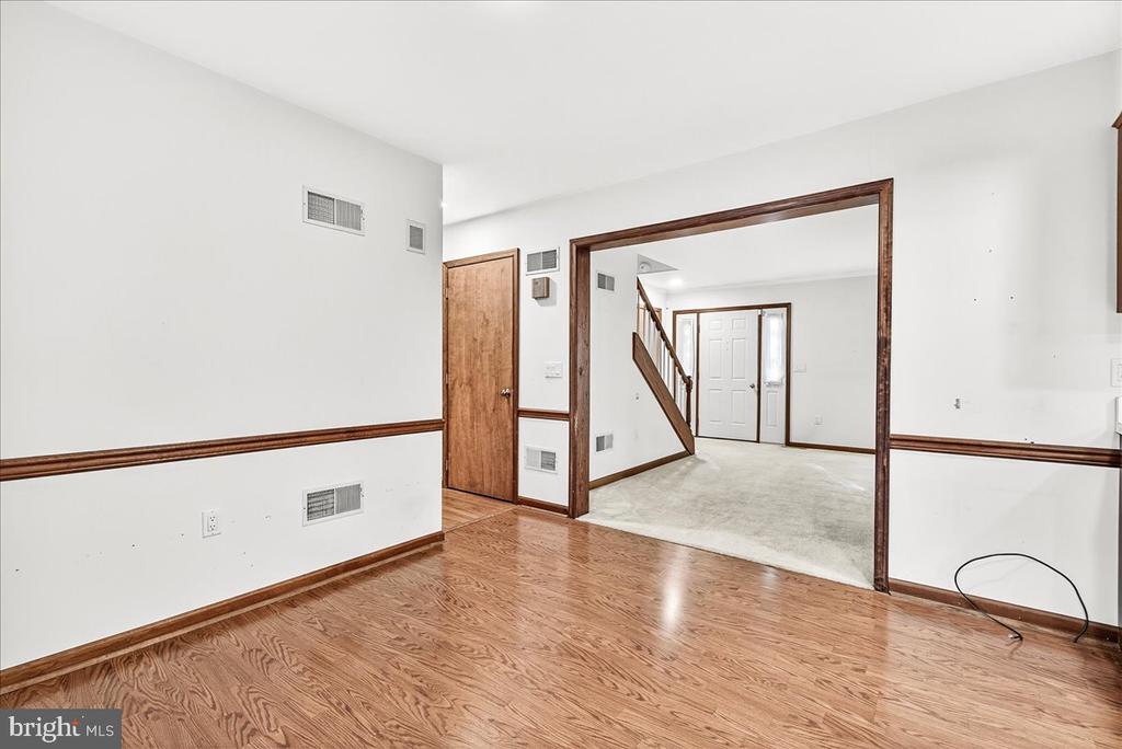 19 WHITE PINE DRIVE