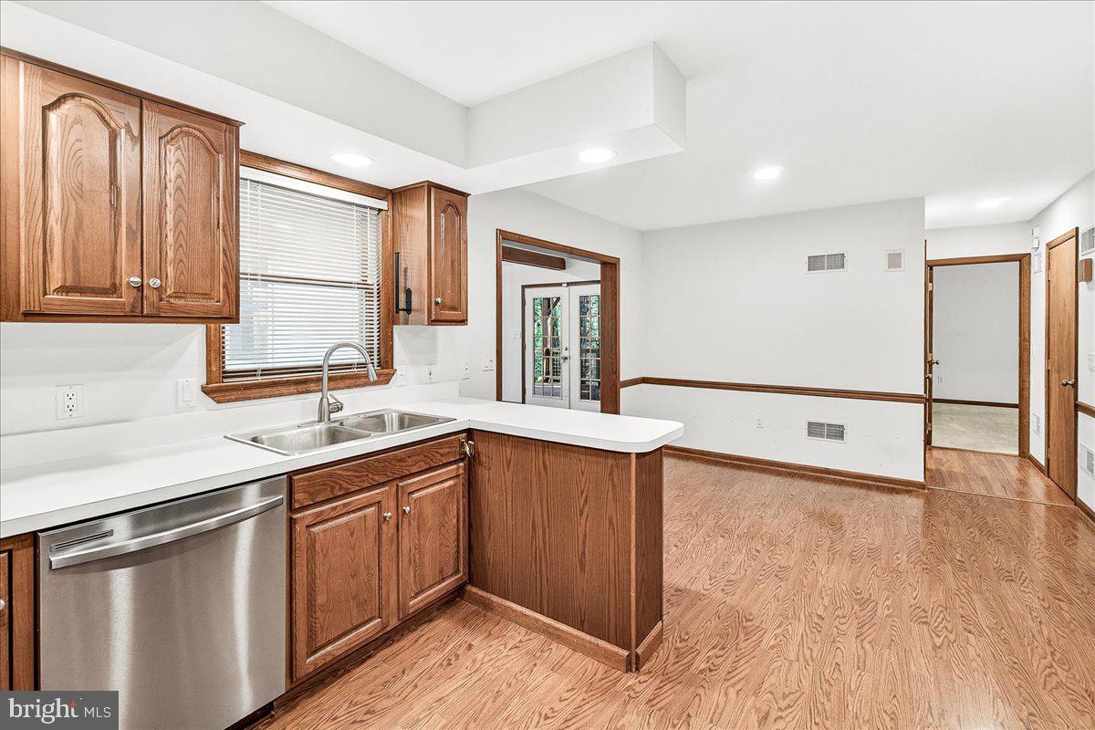 19 WHITE PINE DRIVE