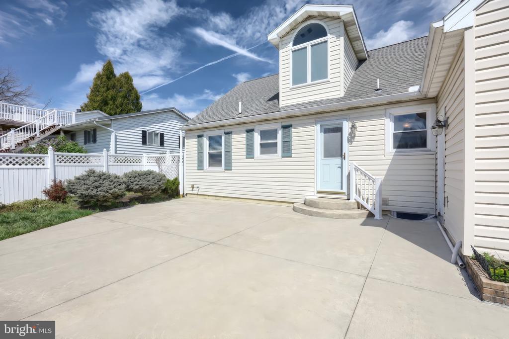 410 DILLER ROAD