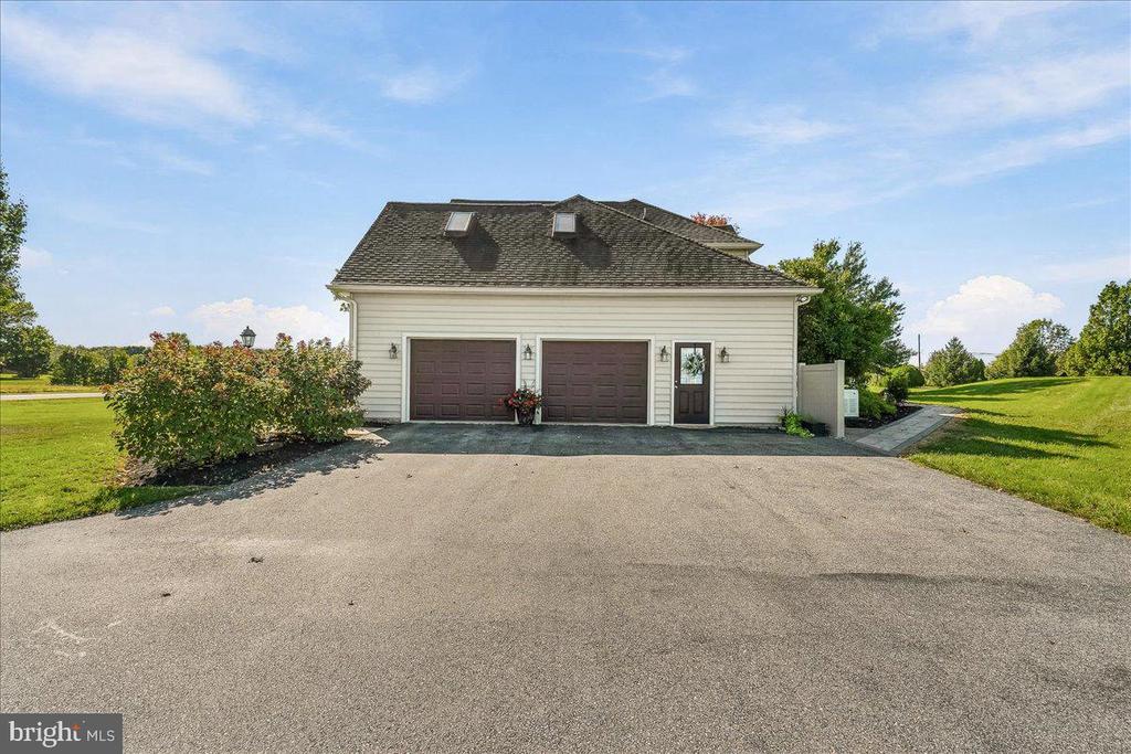 24 TYOAKA DRIVE