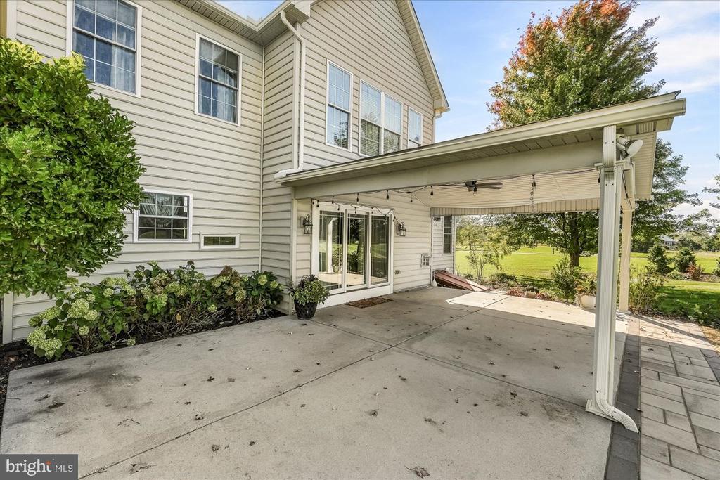 24 TYOAKA DRIVE