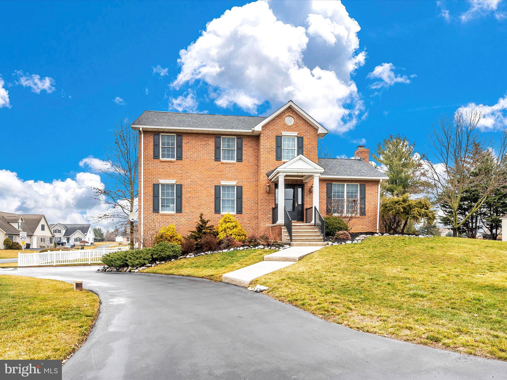 2205 Pikeside Dr