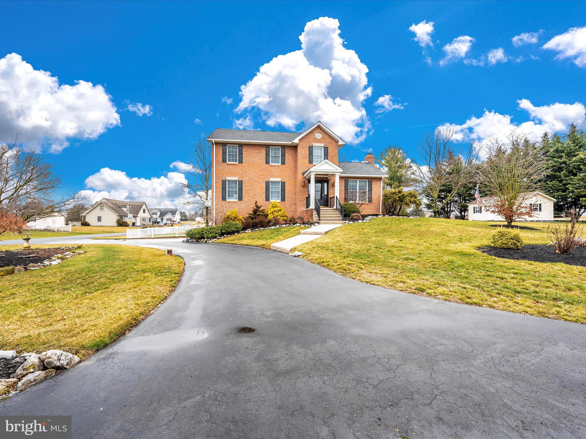2205 Pikeside Dr