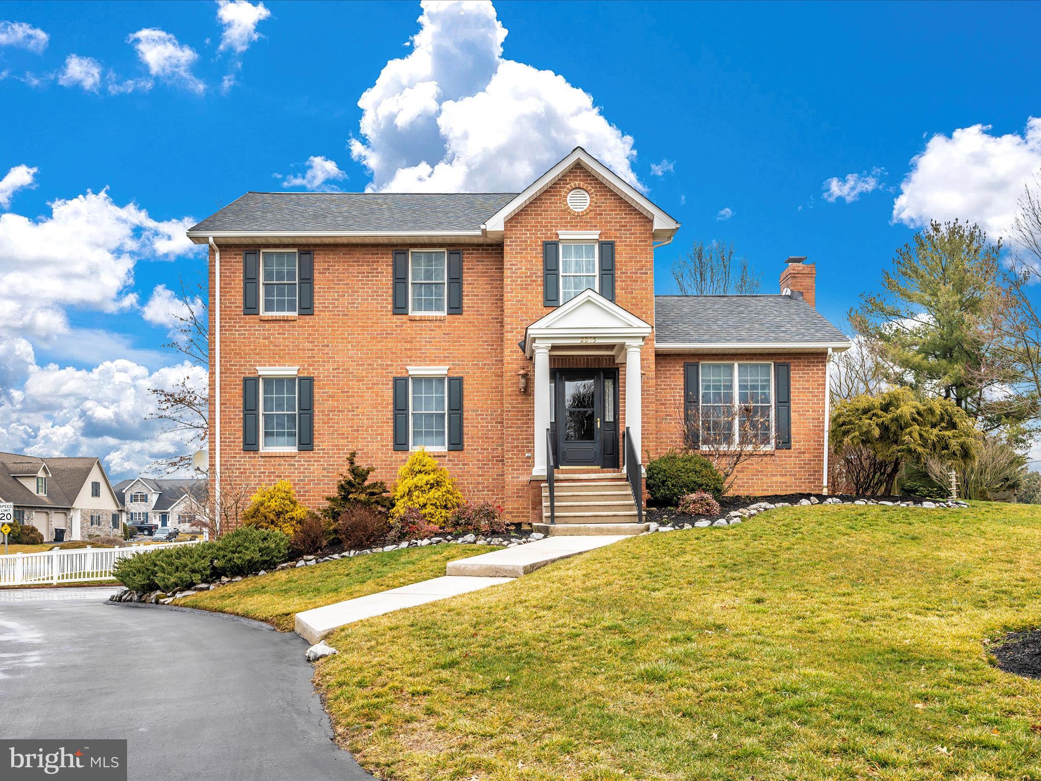 2205 Pikeside Dr