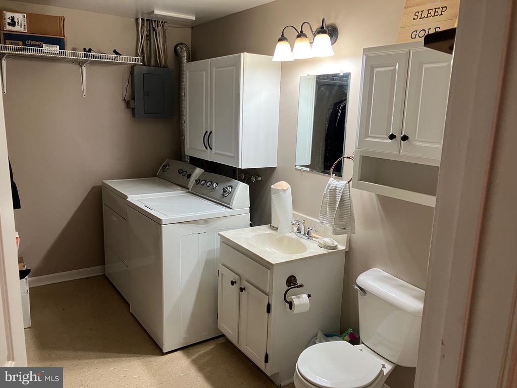 140 Meadowcreek Drive S #3