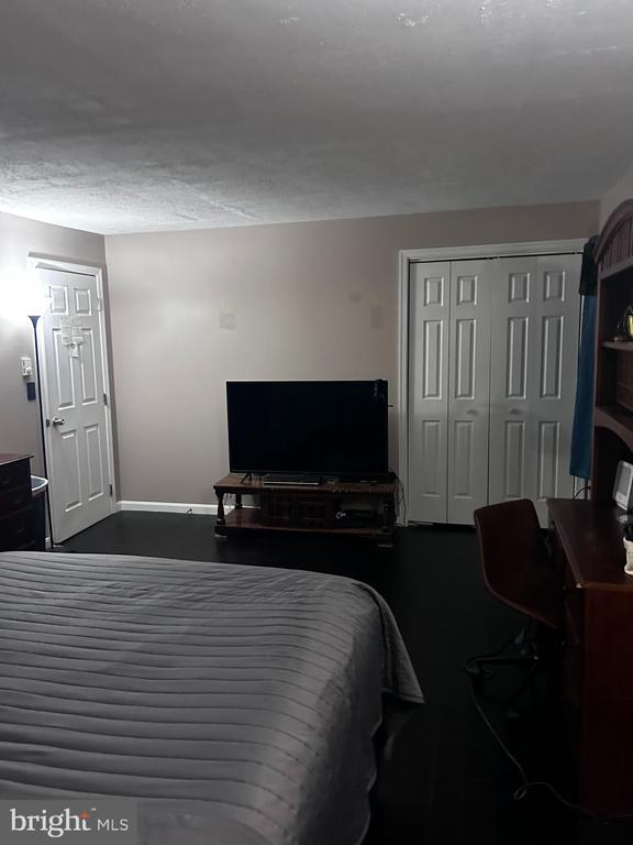 140 Meadowcreek Drive S #3