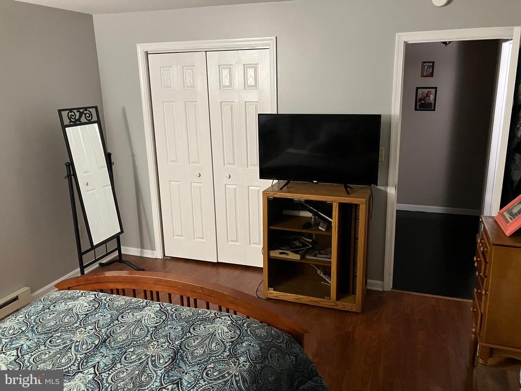 140 Meadowcreek Drive S #3