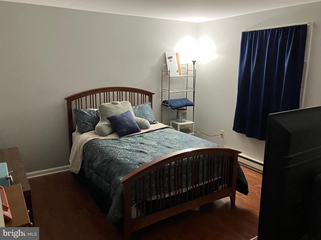 140 Meadowcreek Drive S #3
