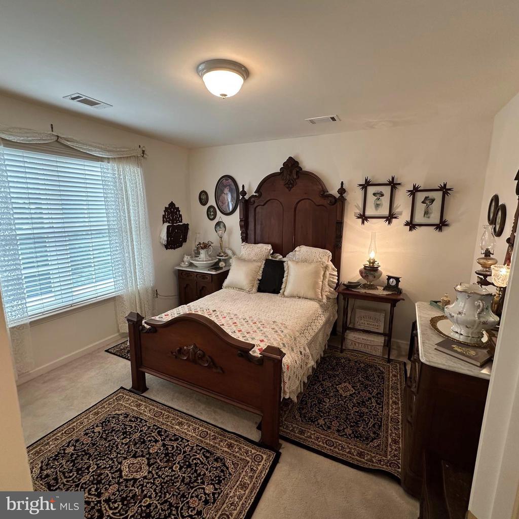 1736 CARRERA DRIVE