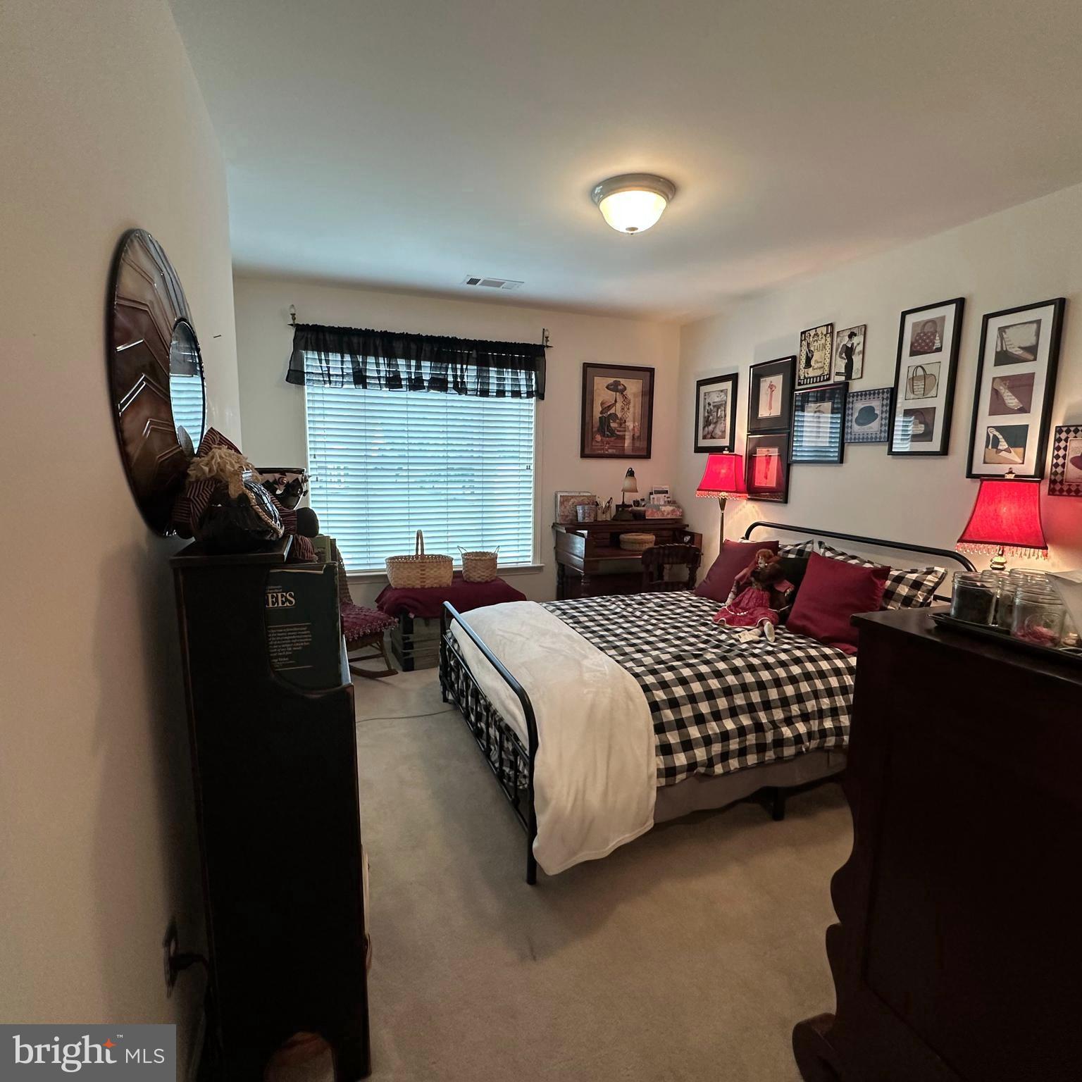 1736 CARRERA DRIVE