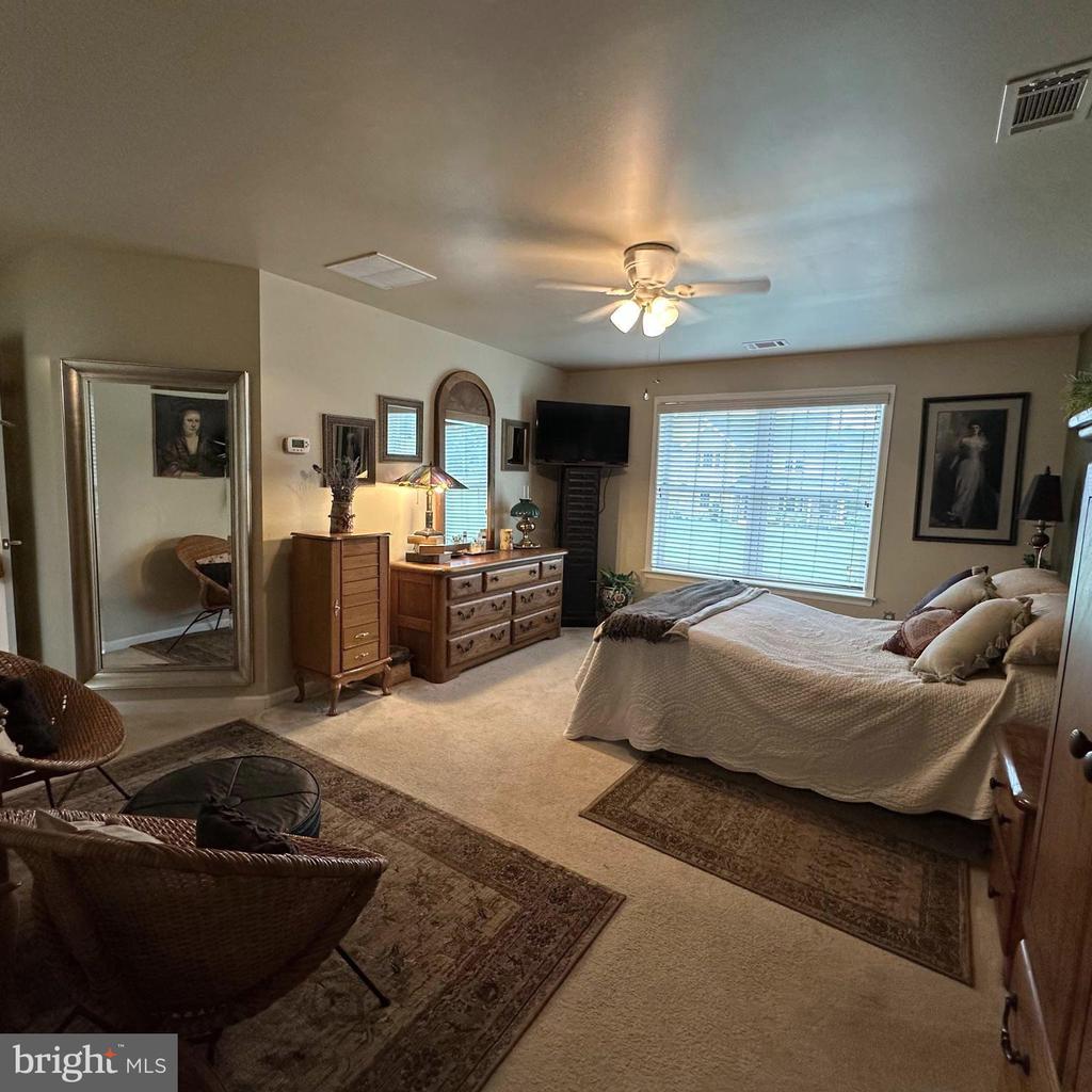 1736 CARRERA DRIVE