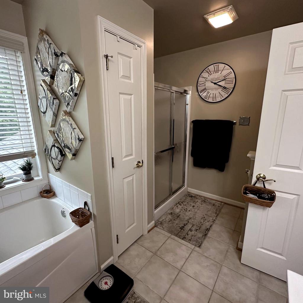 1736 CARRERA DRIVE