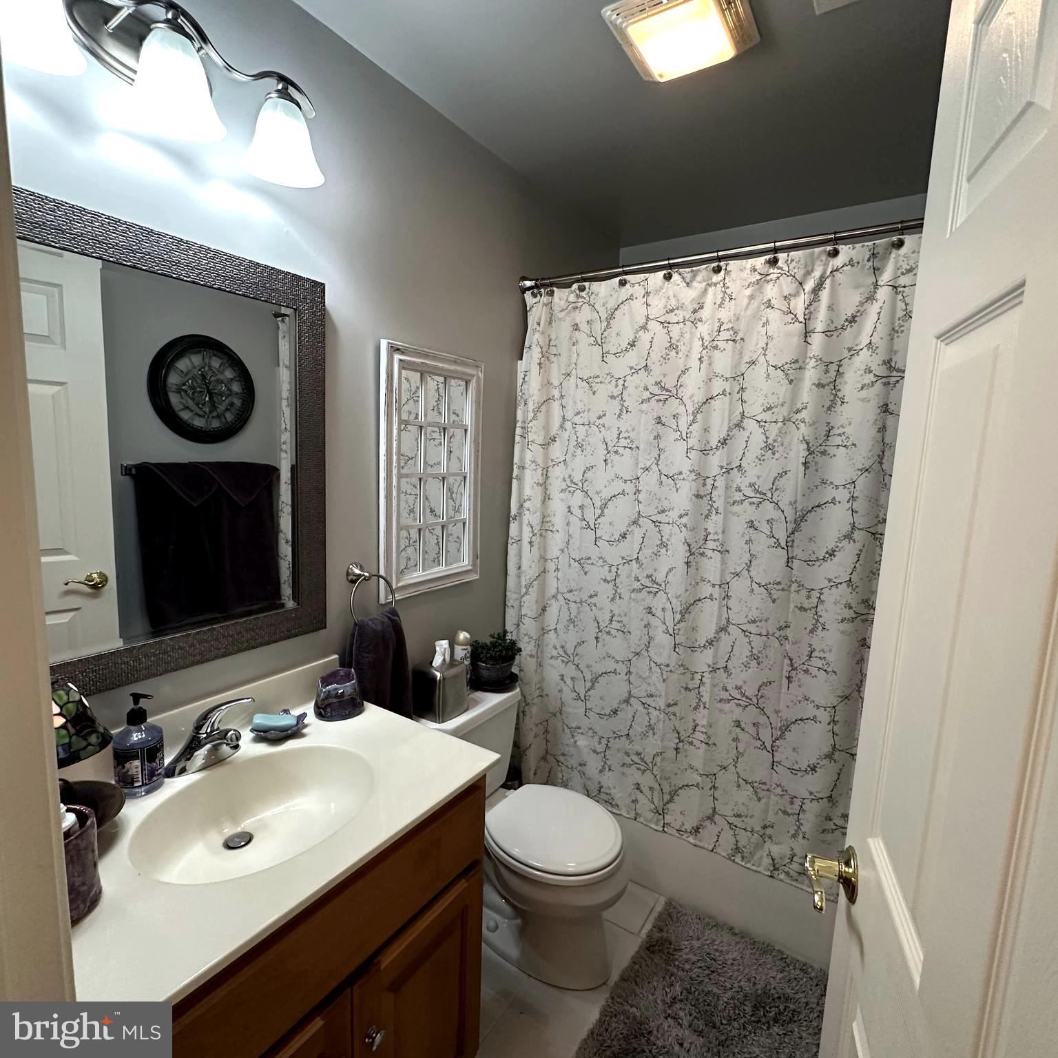 1736 CARRERA DRIVE
