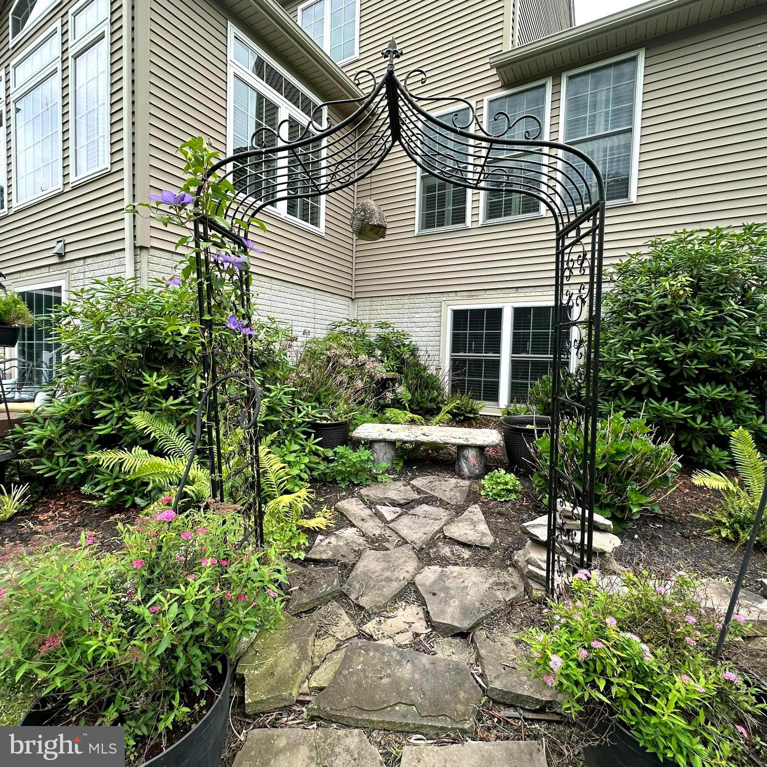 1736 CARRERA DRIVE