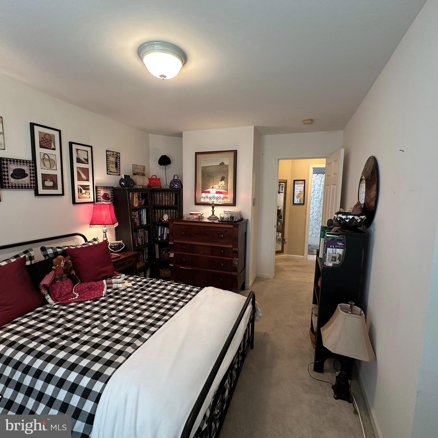 1736 CARRERA DRIVE
