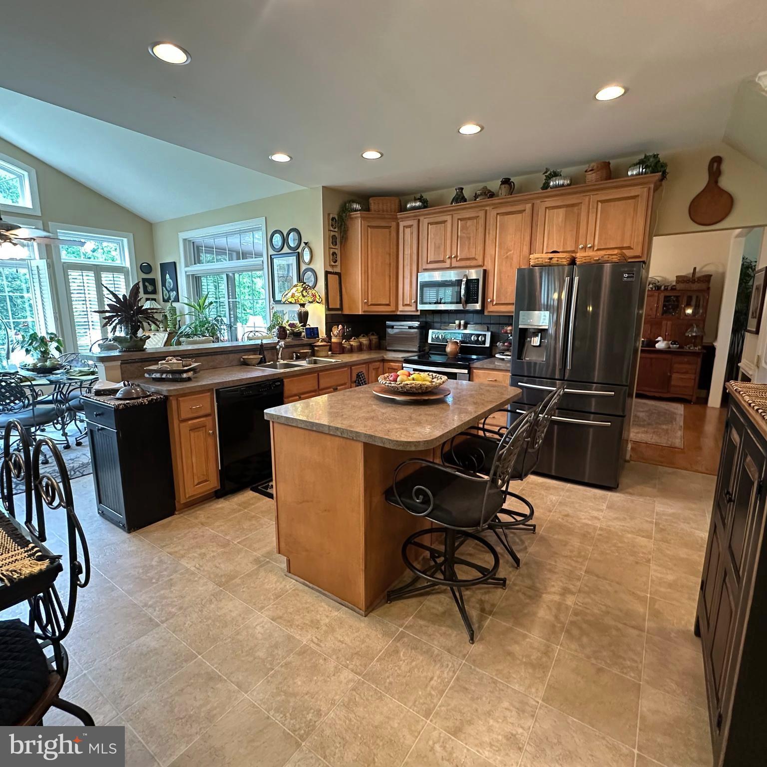 1736 CARRERA DRIVE