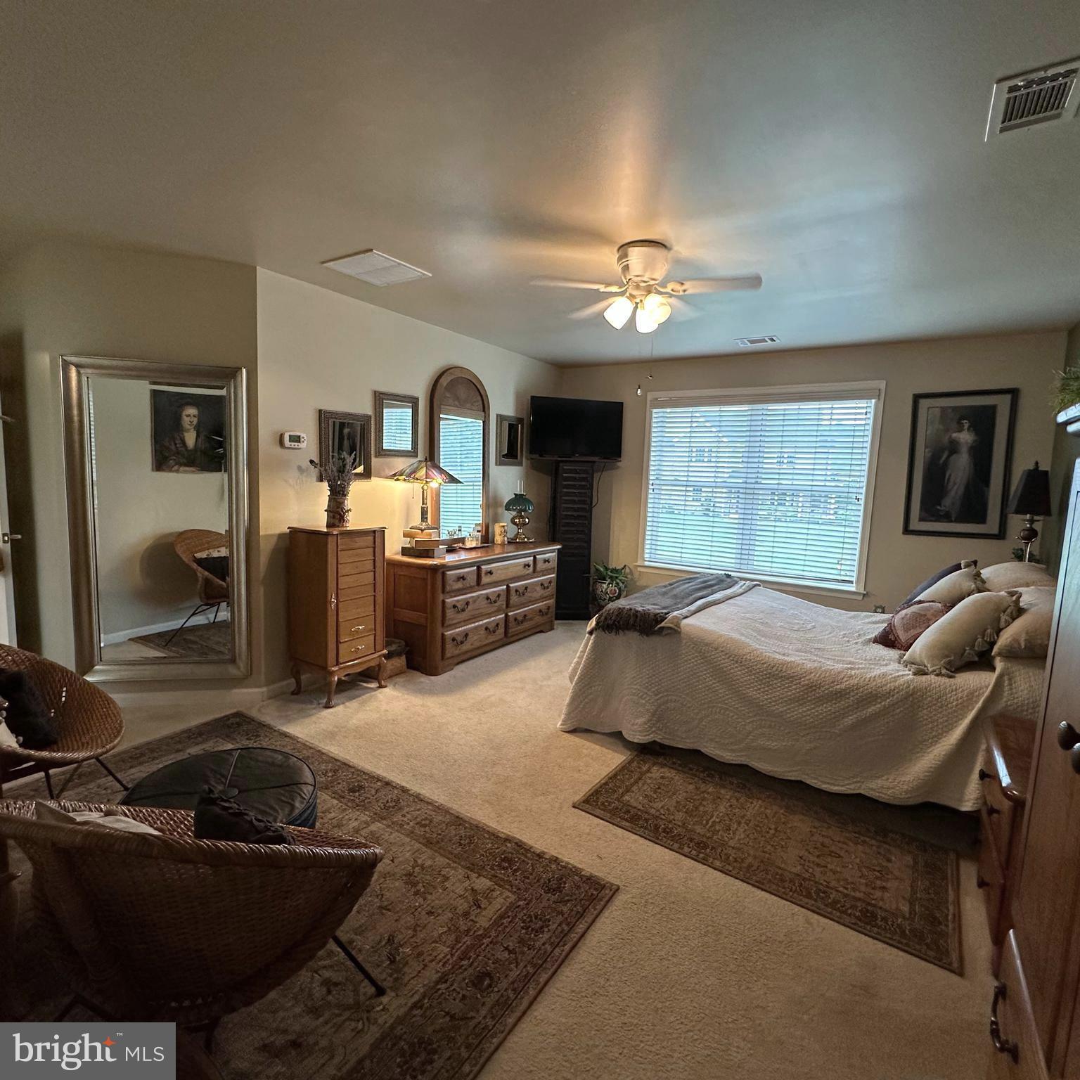 1736 CARRERA DRIVE