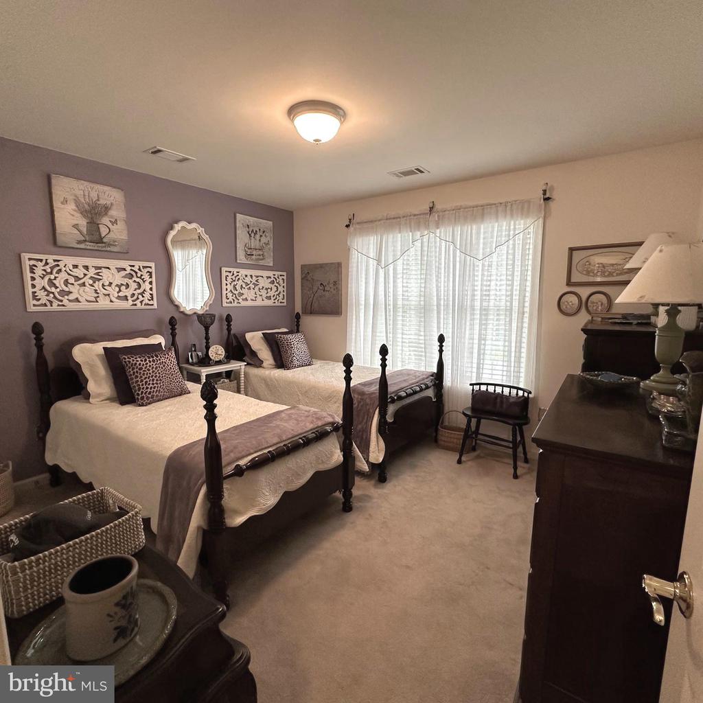 1736 CARRERA DRIVE
