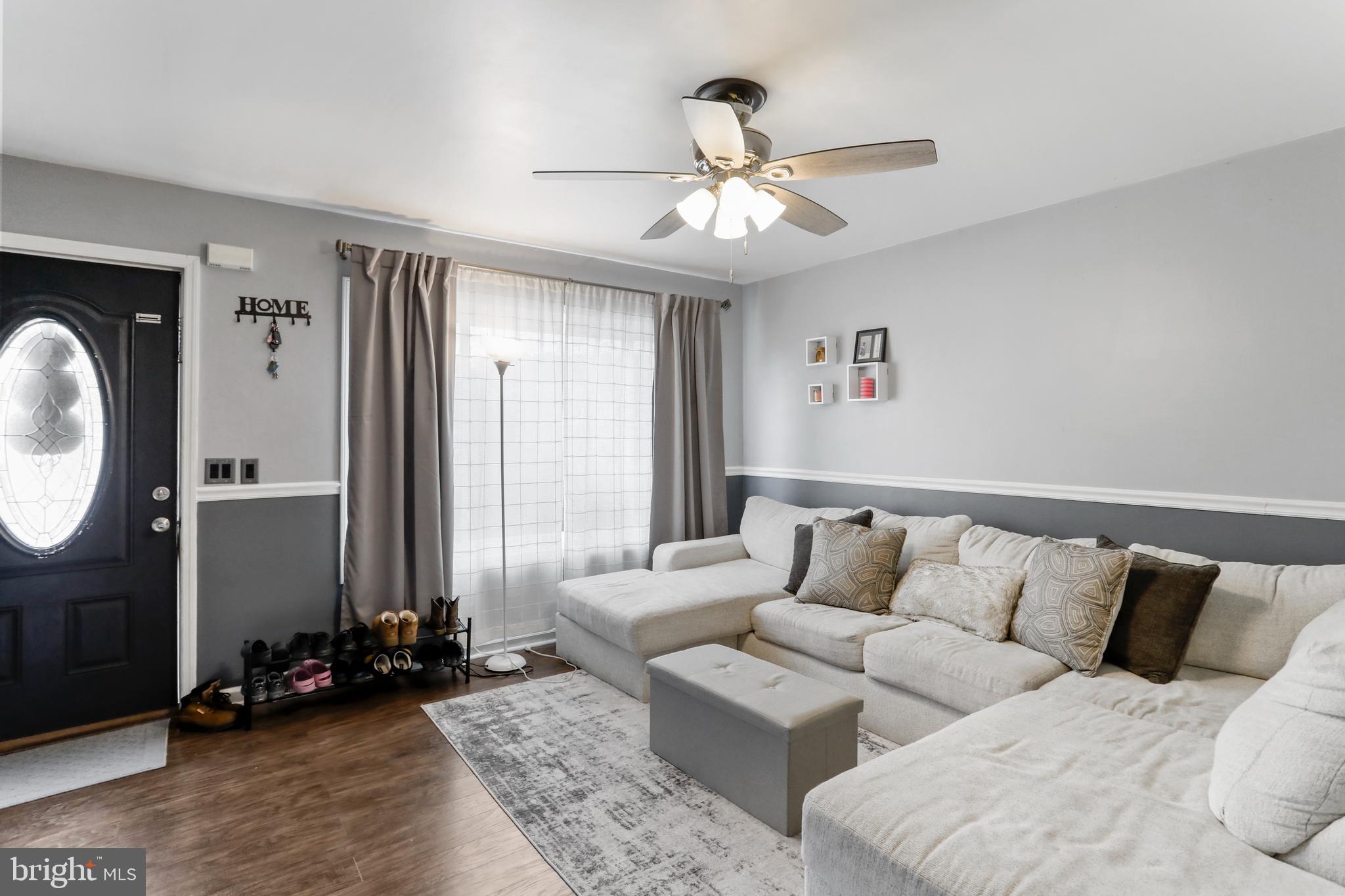 8779 KINGS ROAD