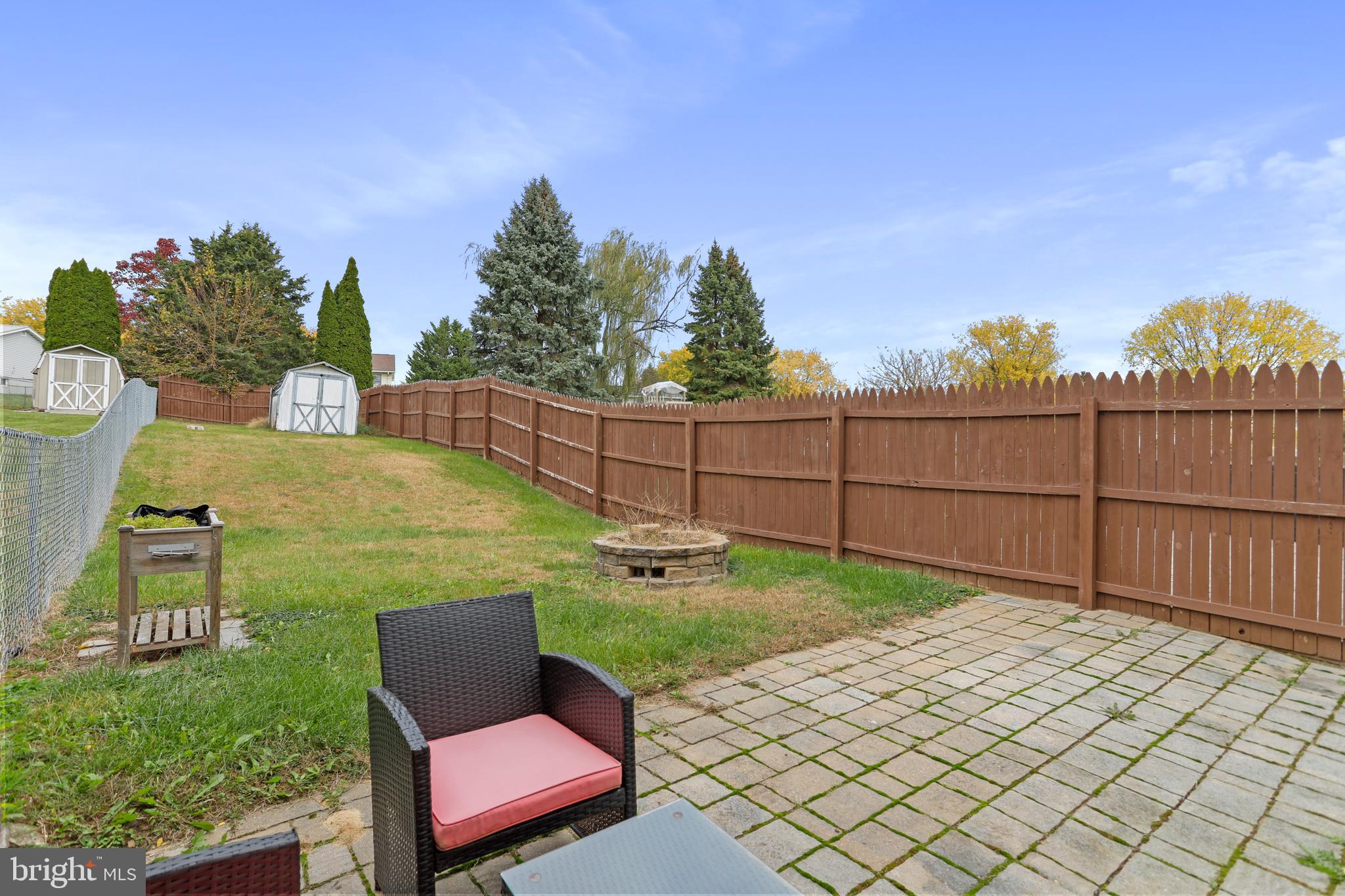 8779 KINGS ROAD