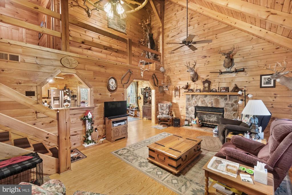 616 Mallard Run Ln