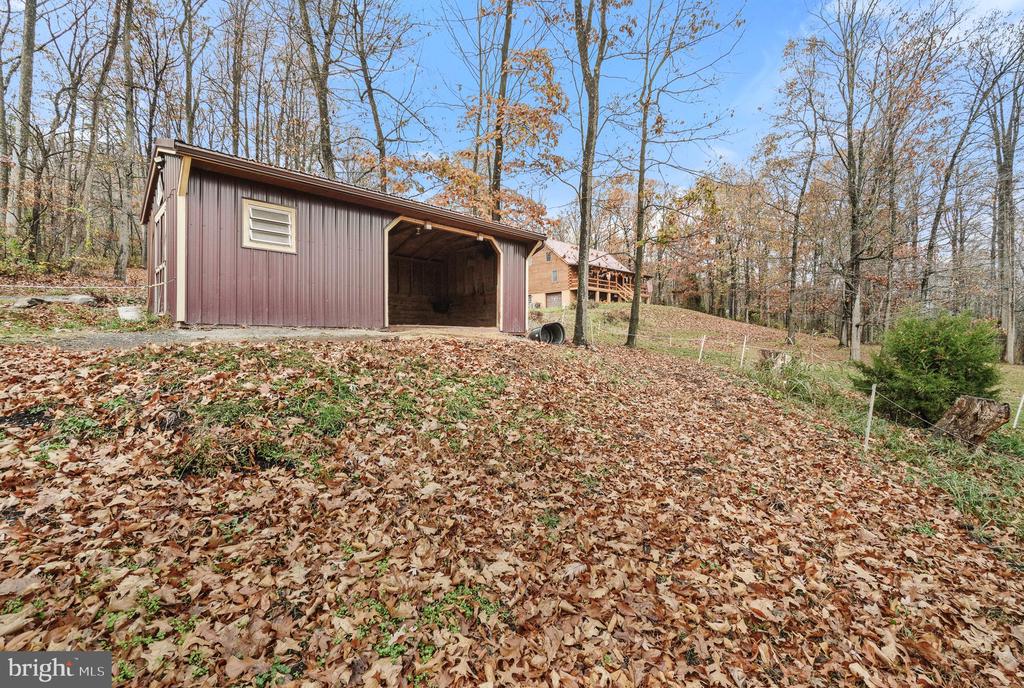 616 Mallard Run Ln