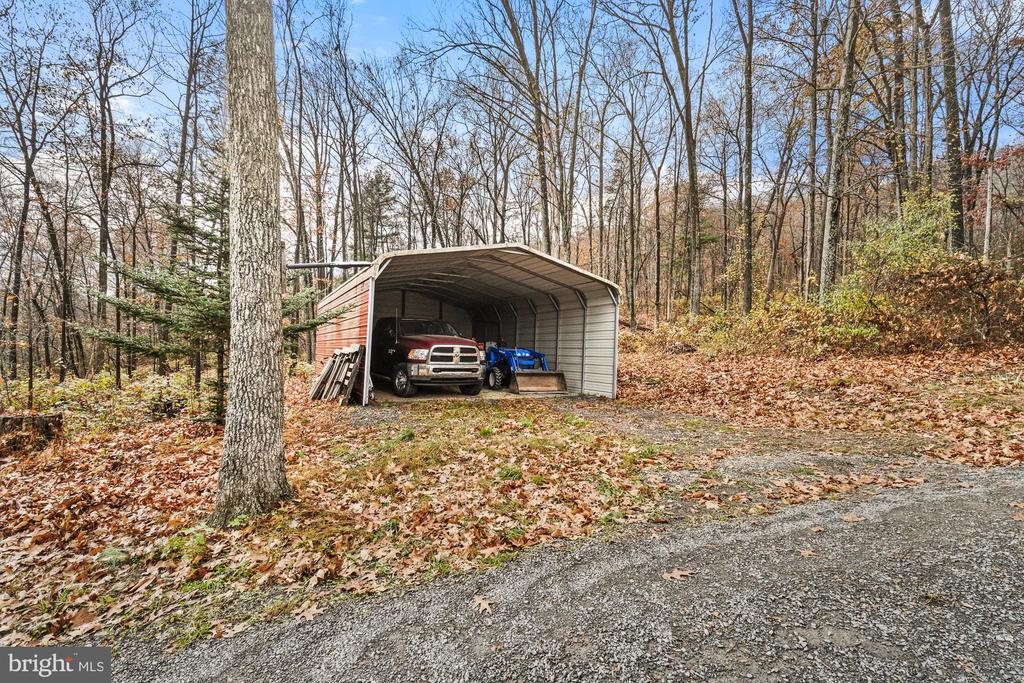 616 Mallard Run Ln