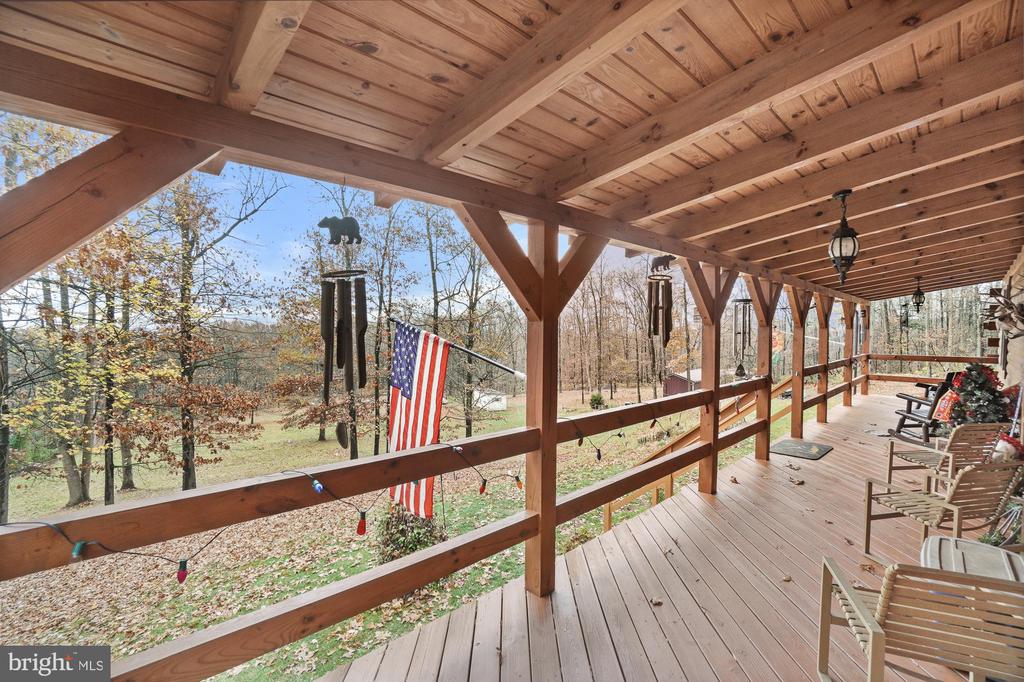 616 Mallard Run Ln