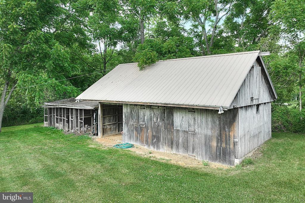 2224 Valley Rd