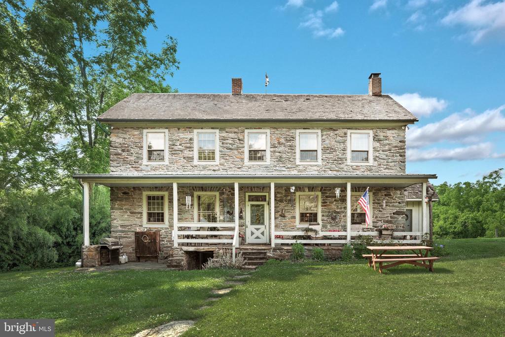 2224 Valley Rd