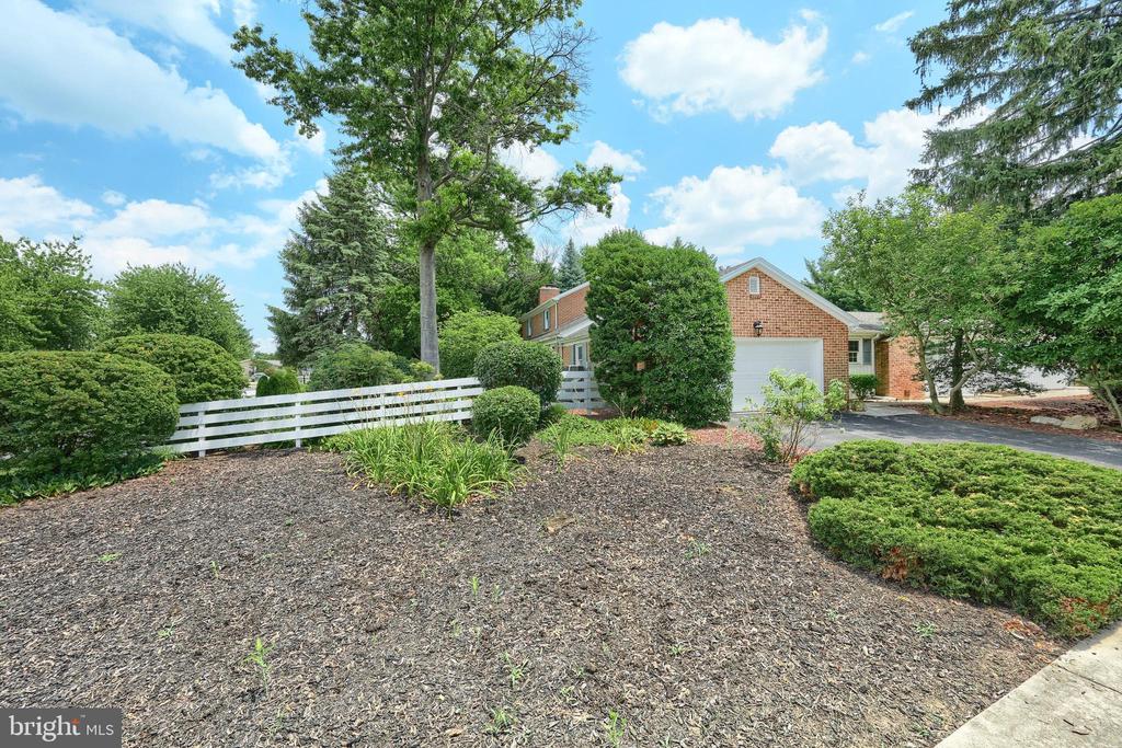 201 GRANT DRIVE