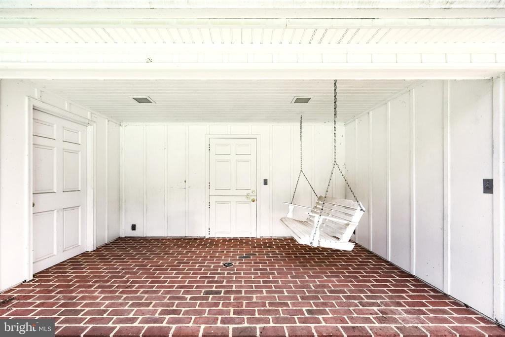 201 GRANT DRIVE