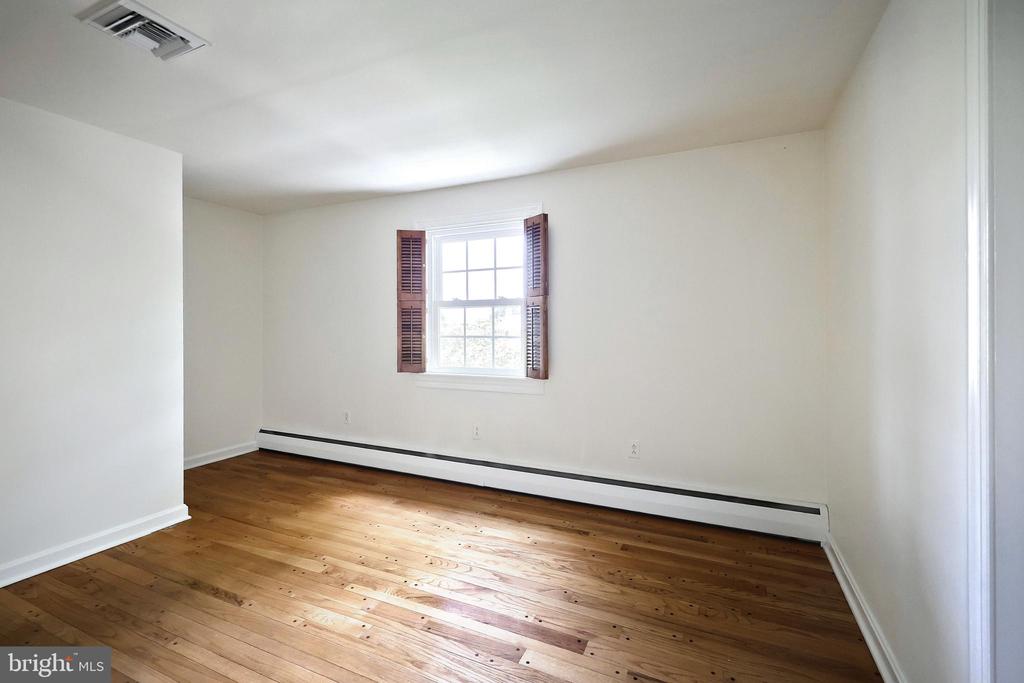 201 GRANT DRIVE