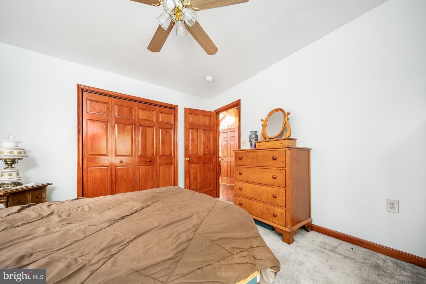 93 Slingshot Ln