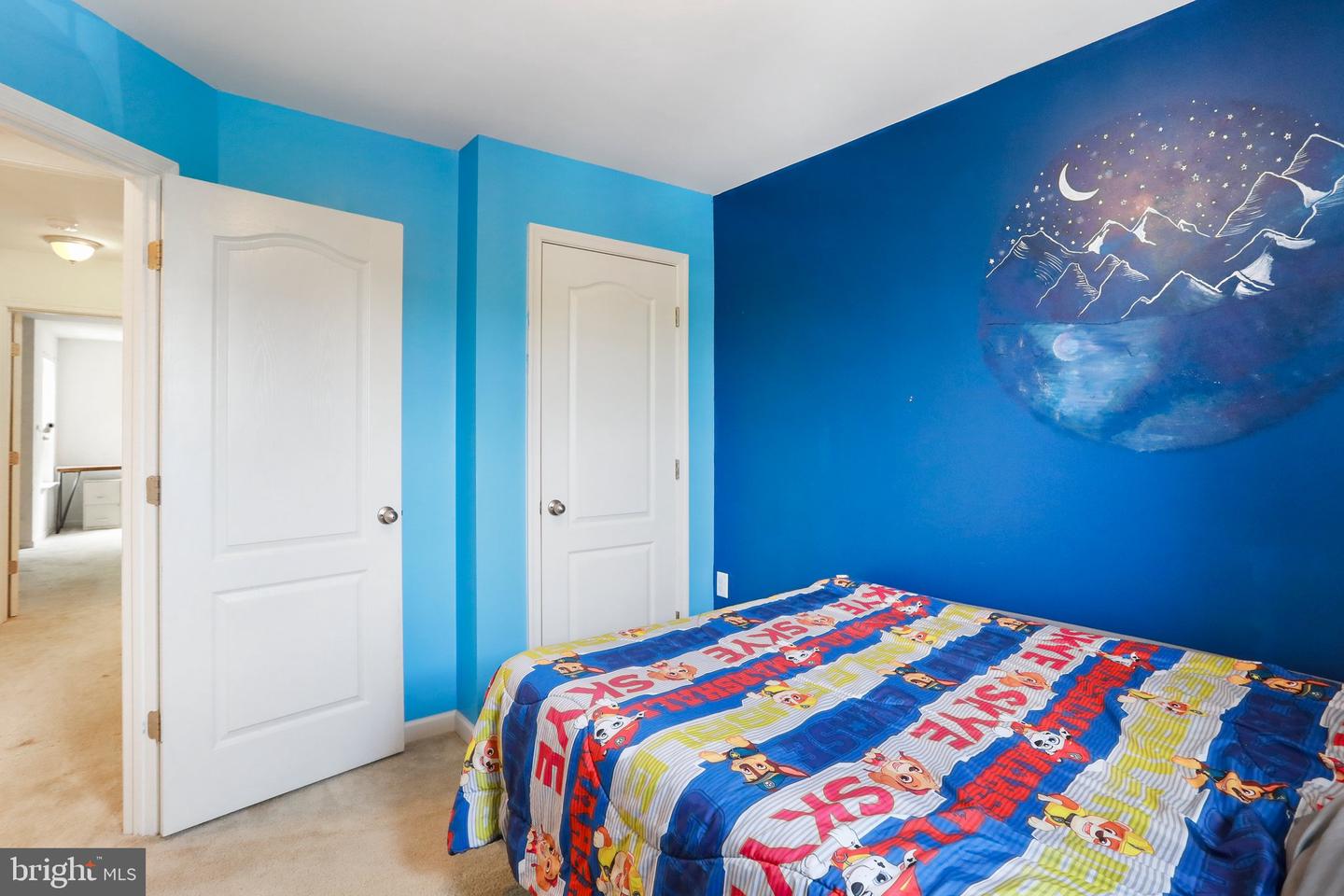 13 Darien Dr