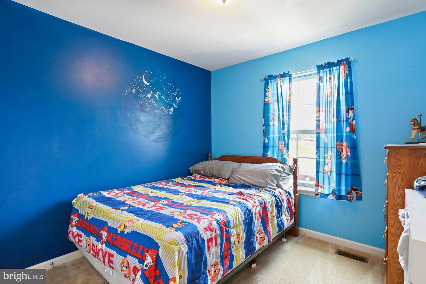 13 Darien Dr