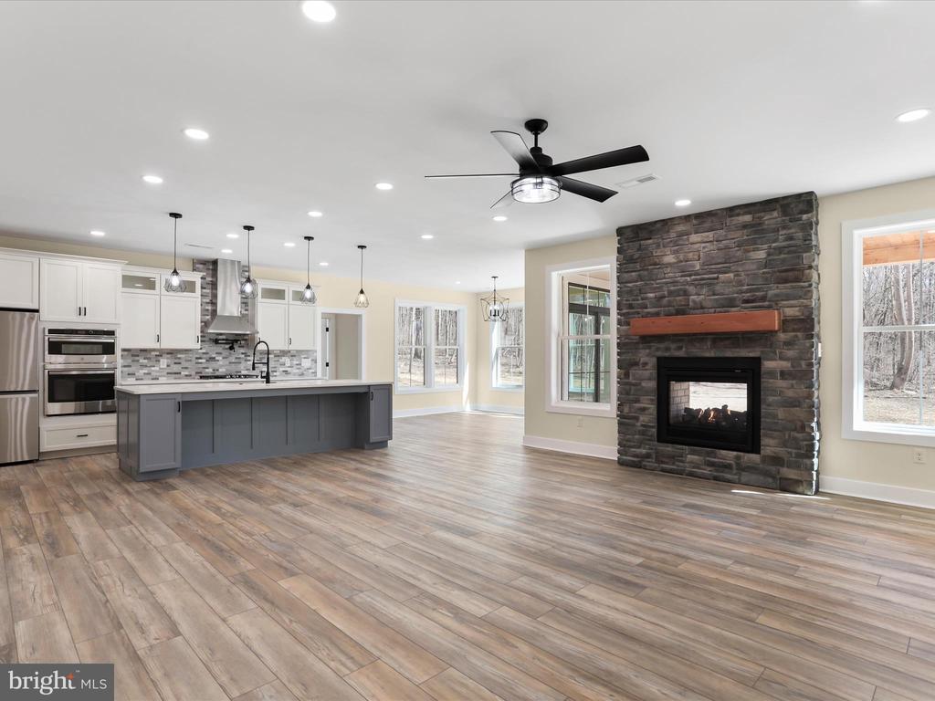 98 Sharpsburg Ct