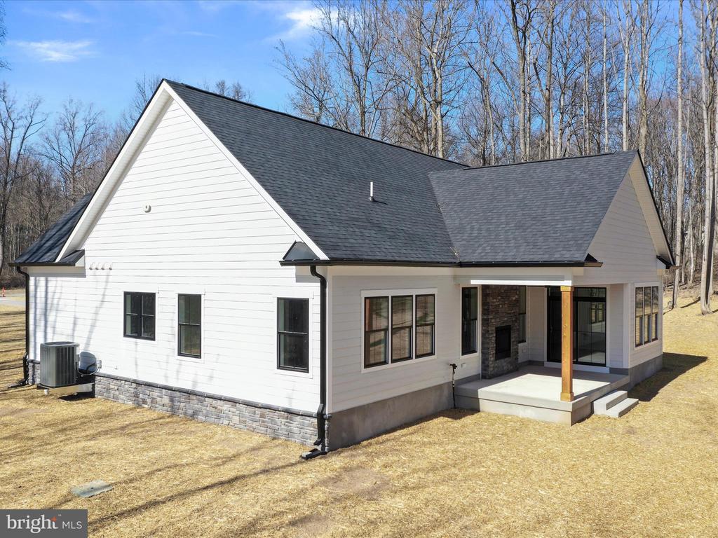 98 Sharpsburg Ct